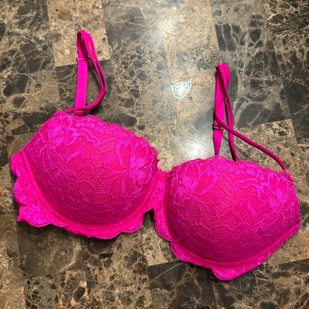 Hot PINK! Excellent condition ✨✨